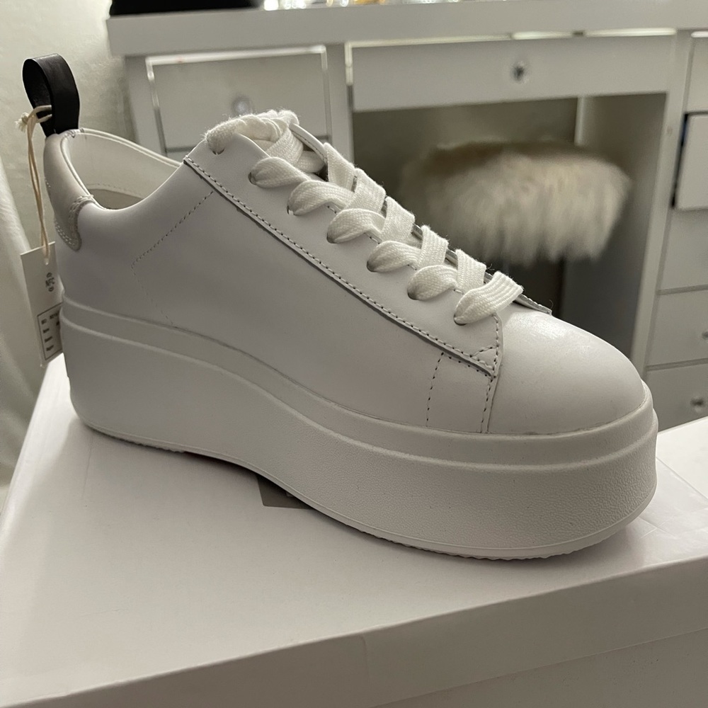 Ash moon platform sneakers
